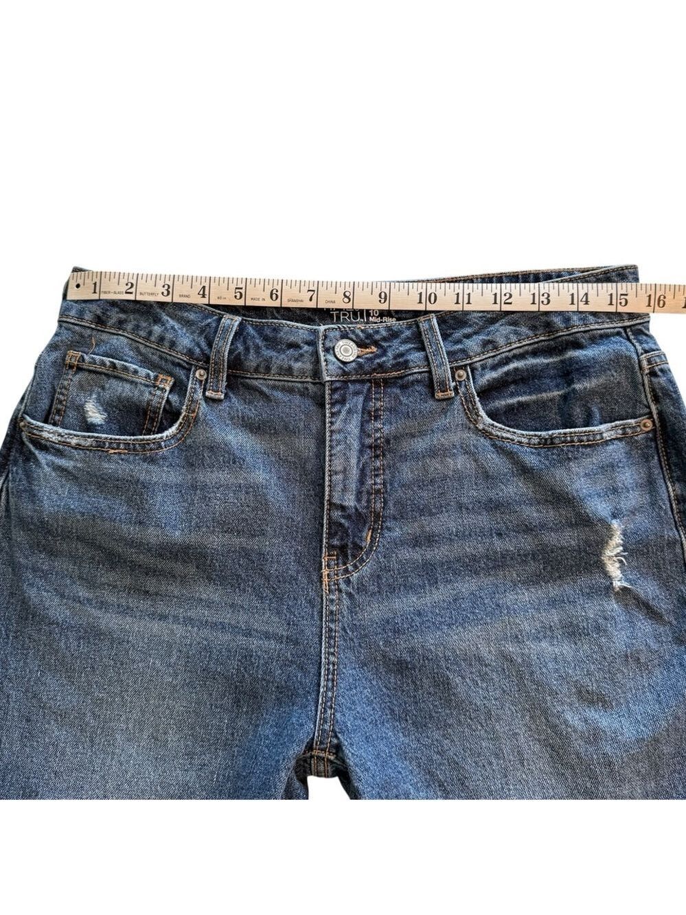 Time and Tru Women's Boyfriend Jeans with Sharkbite Hem Mid-Rise Size 10 - Picture 8 of 11